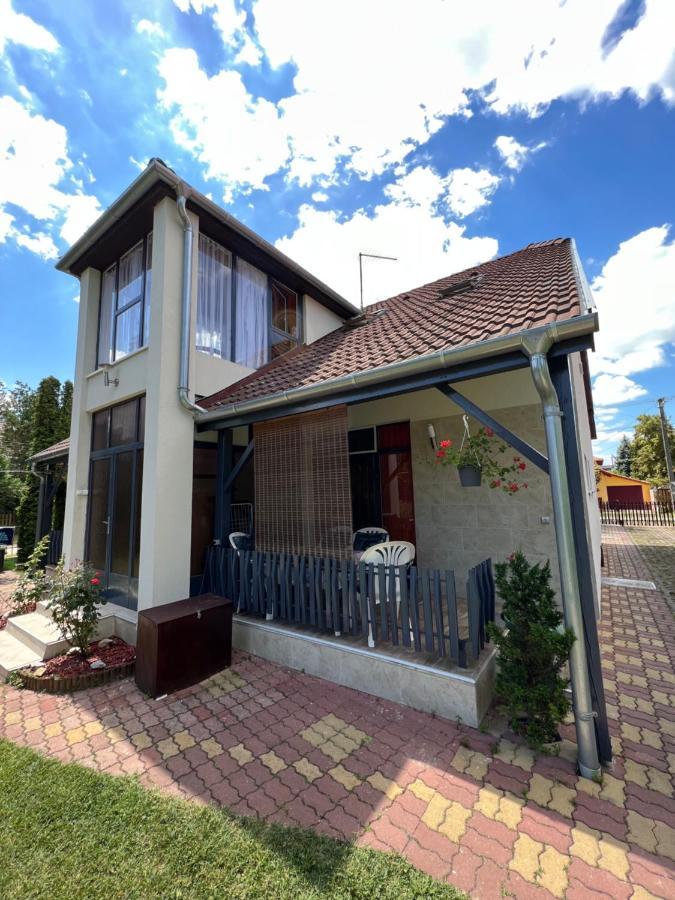 Marika Apartman Szantod Exterior photo