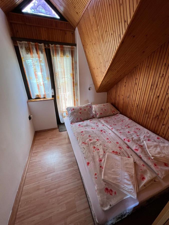 Marika Apartman Szantod Exterior photo