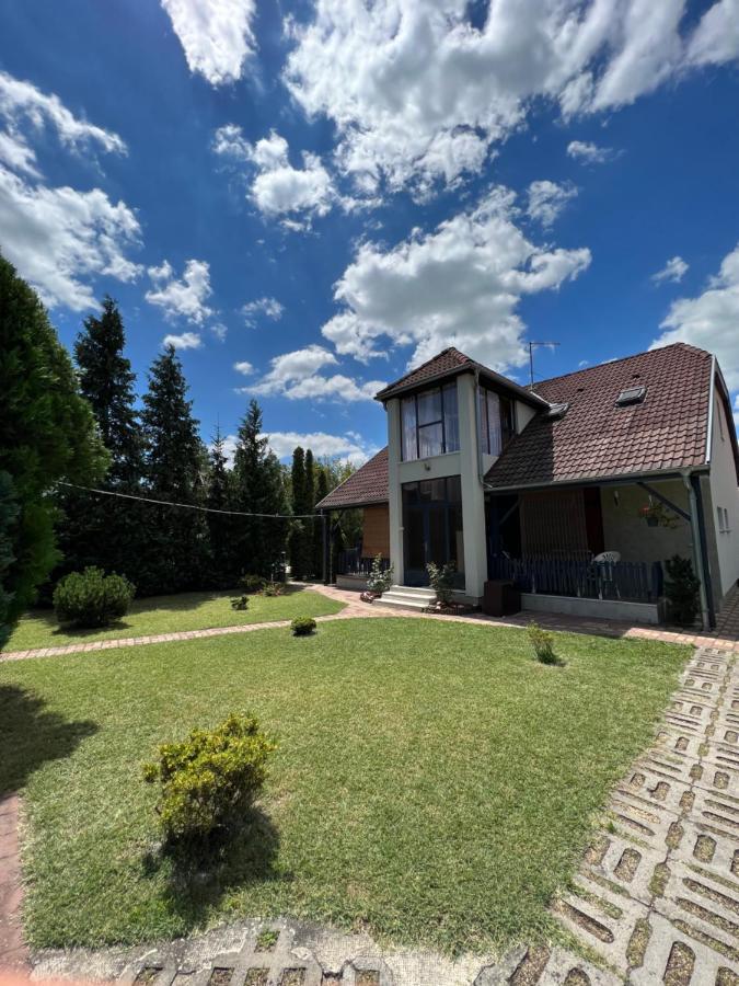 Marika Apartman Szantod Exterior photo